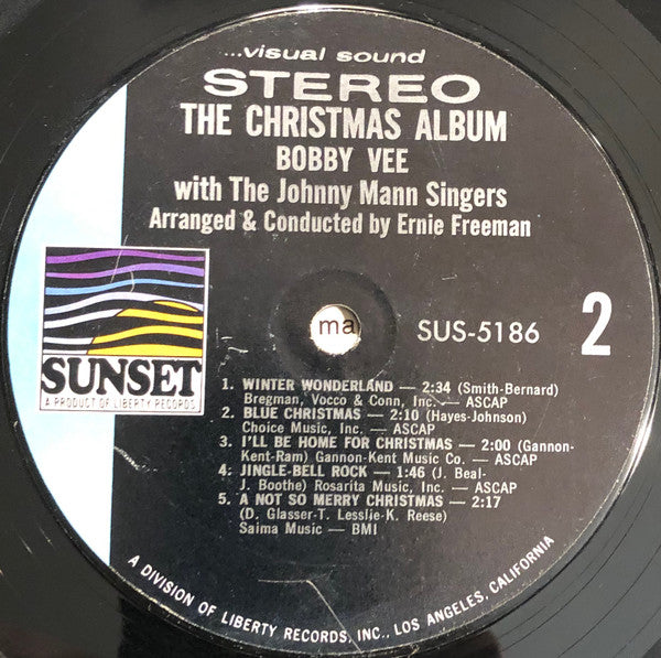 Vee, Bobby With The Johnny Mann Singers - The Christmas Album (VG+) (Vinyl LP)
