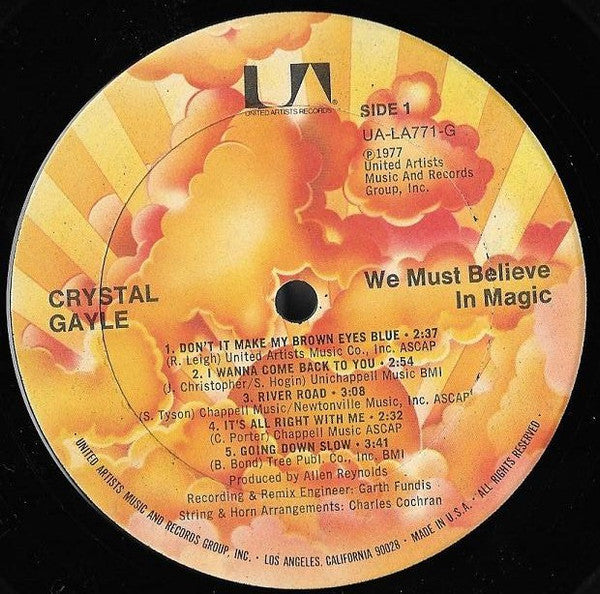 Gayle, Crystal - We Must Believe In Magic (Vinyl, VG+) (Vinyl LP)